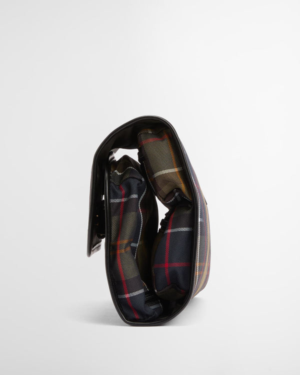 Barbour Tartan Hanging Washbag